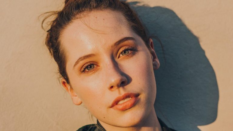woman who might have the warning signs after an abortion
